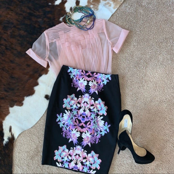 Mossimo Supply Co. Dresses & Skirts - NWOT-“MOSSIMO”-Stretch Pencil Skirt-Sz-4